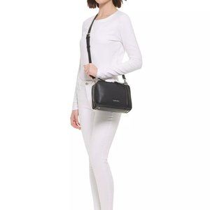 CALVIN KLEIN Collette Crossbody Black